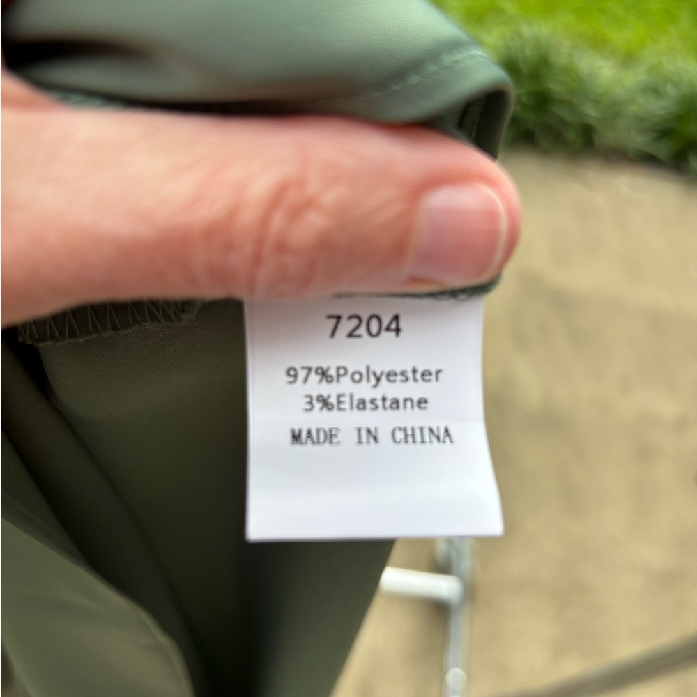 🐉 HOST PICK 🐉Elegant Green Sleeveless Dress - Picture 11 of 13